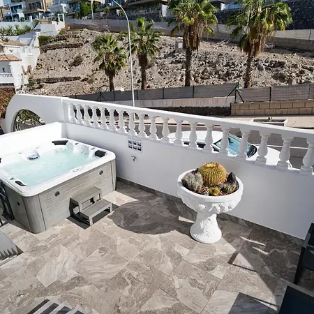 Ocean View Villa San Eugenio - Private Jacuzzi